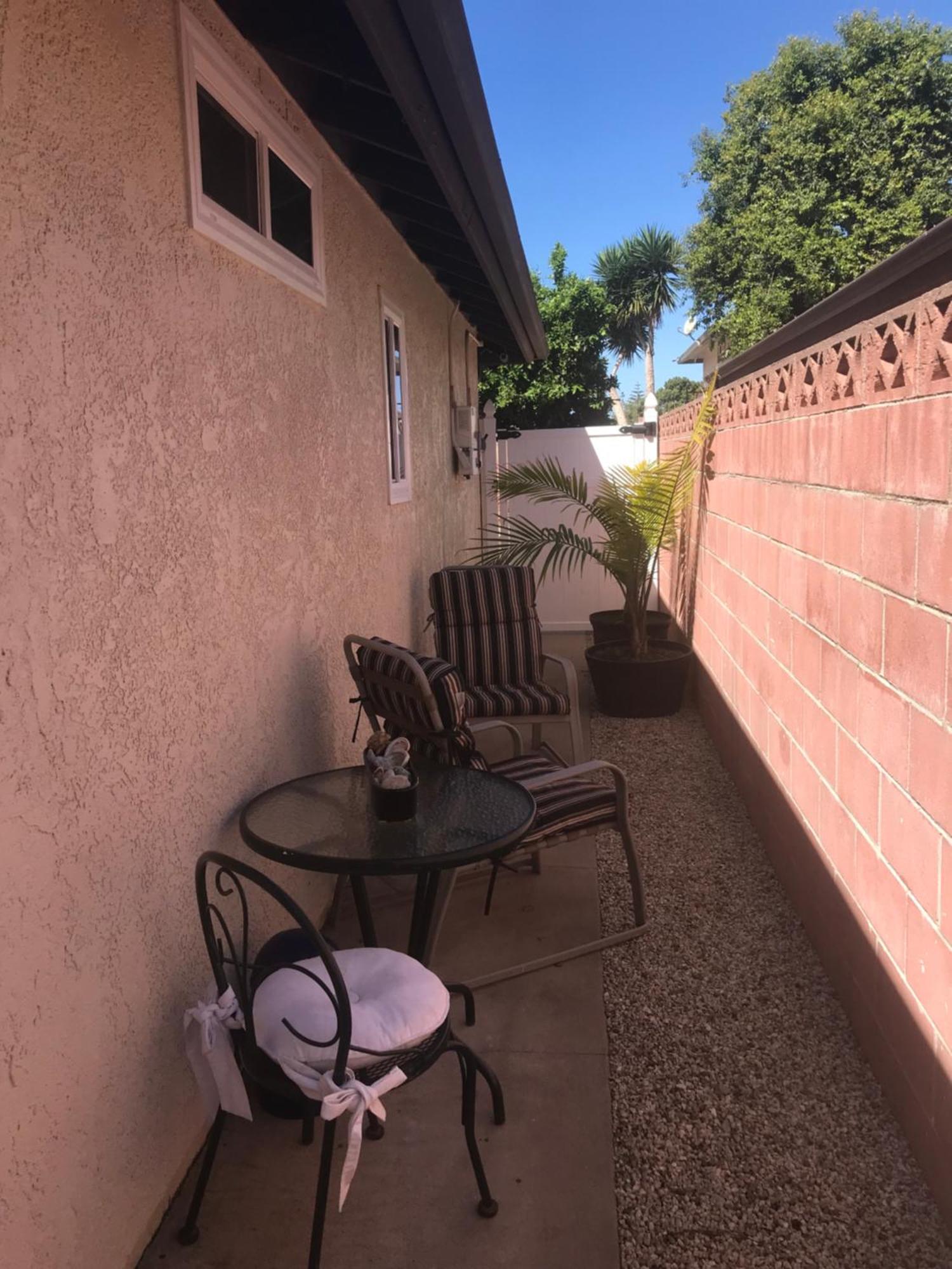 Romantic Coastal Private Room Oxnard Exterior foto
